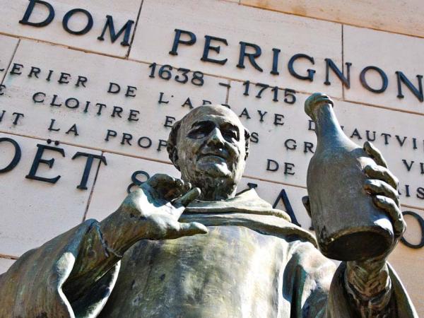 Paris + Champagne mit Rad + Schiff / Statue des Mnchs Dom Perignon in Epernay